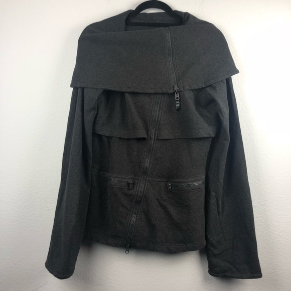 RARE Lululemon charcoal gray Over the Top jacket - Picture 3 of 8